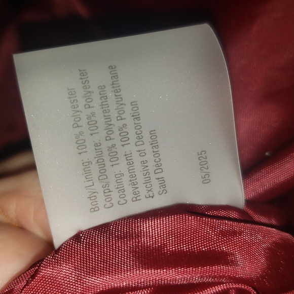 Victoria's Secret Glossy Red Tote - Picture 6 of 9